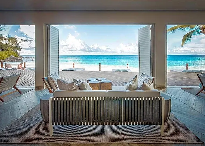 Carana Hotell